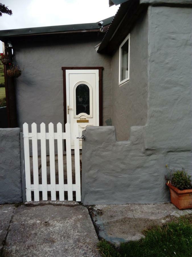 Cottage The Dingle Peninsula Camp Exterior foto